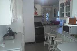 3 Bedrooms 2 Bathrooms, House for Sale in Kingston 2