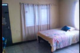 4 Bedrooms 2 Bathrooms, House for Sale in Clarks Town