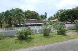 3 Bedrooms 2 Bathrooms, House for Sale in Morant Bay