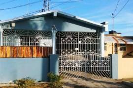 3 Bedrooms 1 Bathrooms, House for Sale in Spanish Town