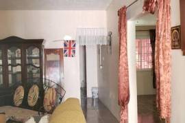 2 Bedrooms 1 Bathrooms, House for Sale in May Pen