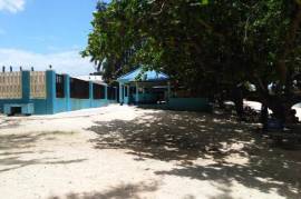 2 Bedrooms 1 Bathrooms, House for Sale in Runaway Bay