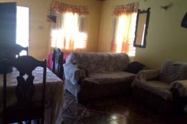 2 Bedrooms 1 Bathrooms, House for Sale in May Pen