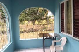 2 Bedrooms 1 Bathrooms, House for Sale in May Pen