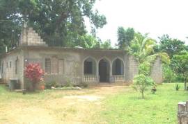 2 Bedrooms 2 Bathrooms, House for Sale in Ocho Rios