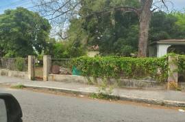 3 Bedrooms 1 Bathrooms, House for Sale in Kingston 2