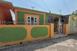 3 Bedrooms 1 Bathrooms, House for Sale in Kingston 11