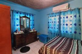 3 Bedrooms 1 Bathrooms, House for Sale in Kingston 11