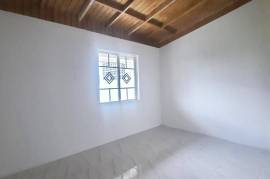 2 Bedrooms 1 Bathrooms, House for Sale in Linstead