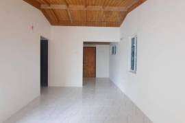 2 Bedrooms 1 Bathrooms, House for Sale in Linstead