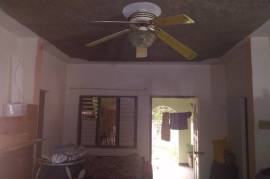 3 Bedrooms 2 Bathrooms, House for Sale in Spanish Town