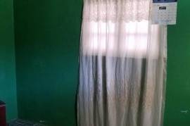 2 Bedrooms 1 Bathrooms, House for Sale in May Pen