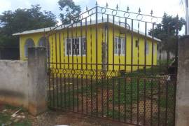 2 Bedrooms 1 Bathrooms, House for Sale in Montego Bay