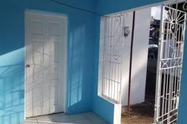 5 Bedrooms 3 Bathrooms, House for Sale in Linstead