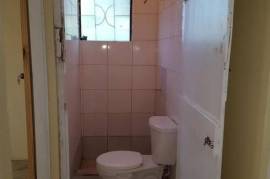 5 Bedrooms 3 Bathrooms, House for Sale in Linstead