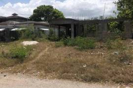 5 Bedrooms 2 Bathrooms, House for Sale in Spanish Town