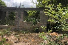 5 Bedrooms 2 Bathrooms, House for Sale in Spanish Town