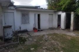 4 Bedrooms 2 Bathrooms, House for Sale in Spanish Town