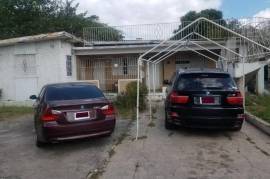 4 Bedrooms 2 Bathrooms, House for Sale in Spanish Town