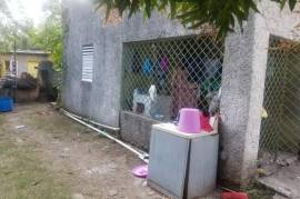 2 Bedrooms 1 Bathrooms, House for Sale in Spanish Town