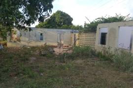 3 Bedrooms 2 Bathrooms, House for Sale in Denbigh