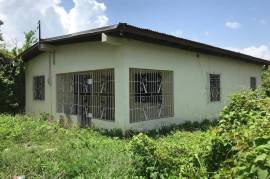2 Bedrooms 1 Bathrooms, House for Sale in Spanish Town