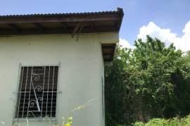 2 Bedrooms 1 Bathrooms, House for Sale in Spanish Town