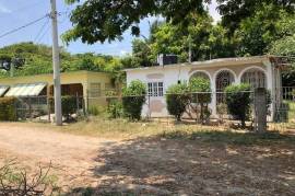 2 Bedrooms 2 Bathrooms, House for Sale in Spanish Town