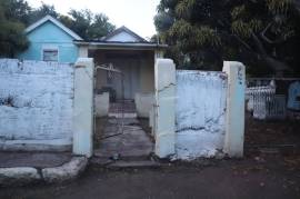 2 Bedrooms 1 Bathrooms, House for Sale in Kingston 1