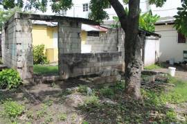 2 Bedrooms 1 Bathrooms, House for Sale in Kingston 11