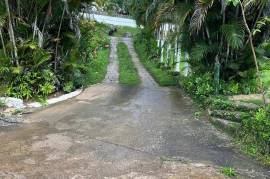 4 Bedrooms 4 Bathrooms, House for Rent in Kingston 9