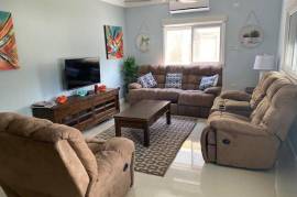 3 Bedrooms 2 Bathrooms, House for Rent in Saint Ann's Bay