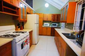 3 Bedrooms 2 Bathrooms, House for Rent in Saint Ann's Bay