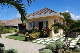 3 Bedrooms 2 Bathrooms, House for Rent in Saint Ann's Bay