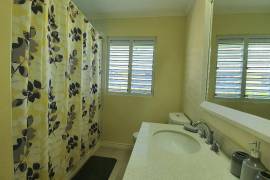 3 Bedrooms 2 Bathrooms, House for Rent in Saint Ann's Bay