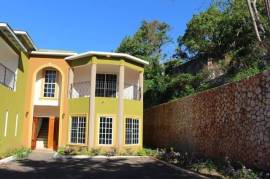 4 Bedrooms 3 Bathrooms, House for Rent in Kingston 19