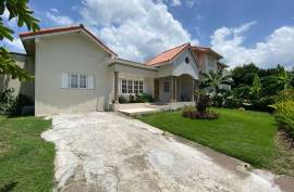 3 Bedrooms 2 Bathrooms, House for Rent in Kingston 6