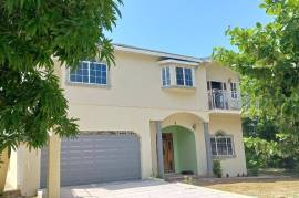 4 Bedrooms 2 Bathrooms, House for Rent in Saint Ann's Bay