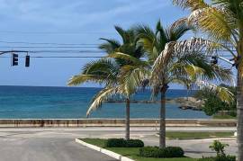 3 Bedrooms 2 Bathrooms, House for Rent in Lucea