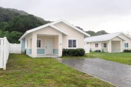 3 Bedrooms 2 Bathrooms, House for Rent in Lucea