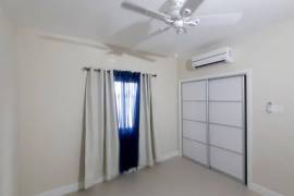 3 Bedrooms 2 Bathrooms, House for Rent in Lucea