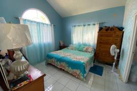 3 Bedrooms 2 Bathrooms, House for Rent in Greater Portmore