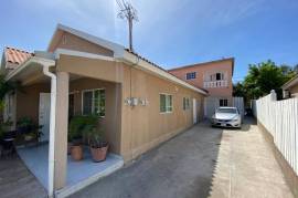 3 Bedrooms 2 Bathrooms, House for Rent in Greater Portmore