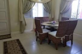 3 Bedrooms 2 Bathrooms, House for Rent in Laughlands