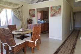 3 Bedrooms 2 Bathrooms, House for Rent in Laughlands