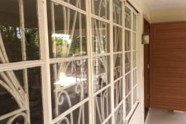 3 Bedrooms 2 Bathrooms, House for Rent in Kingston 6