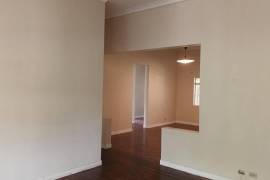 3 Bedrooms 2 Bathrooms, House for Rent in Kingston 6