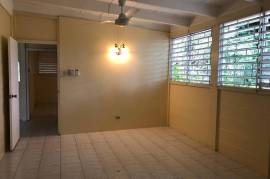 3 Bedrooms 2 Bathrooms, House for Rent in Kingston 6