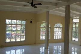 3 Bedrooms 2 Bathrooms, House for Rent in Kingston 6