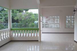 4 Bedrooms 2 Bathrooms, House for Rent in Kingston 10